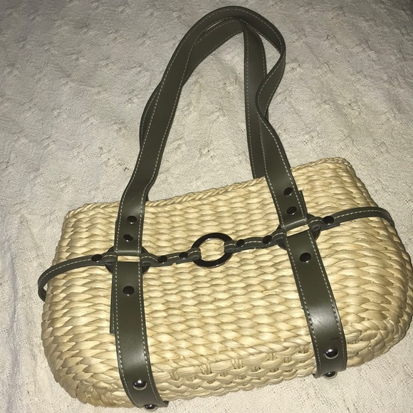 No Brand Handbags - Adorable little Straw purse 👛 EXCELLENT CONDITION
